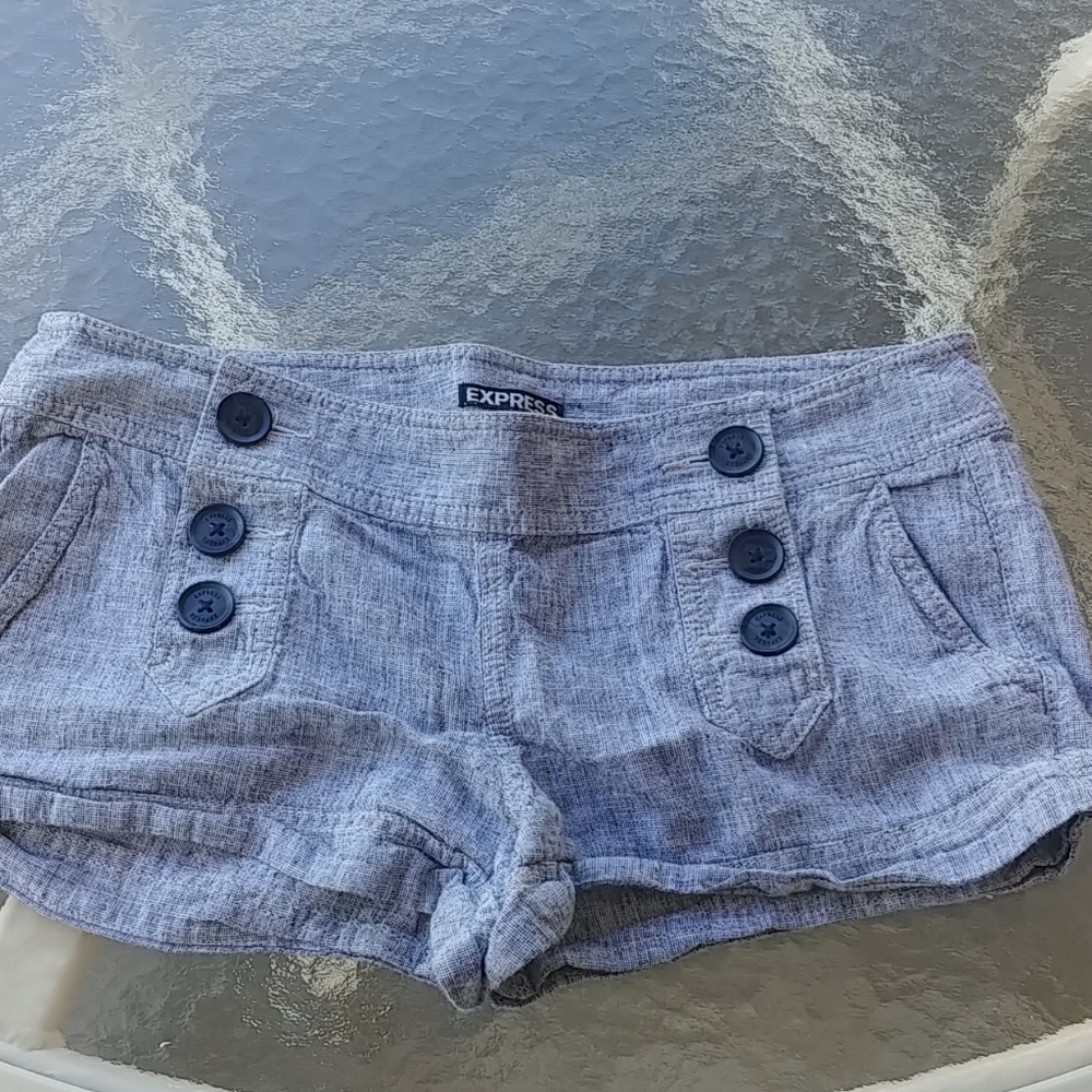 EXPRESS Women's Cloth Shorts